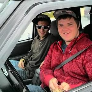 Meet your Posher, Philip