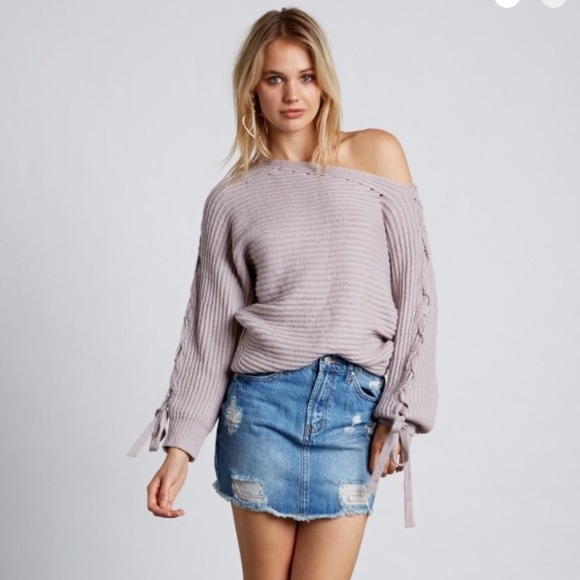 Firenze Off The Shoulder Sweater in Lilac - Picture 6 of 8