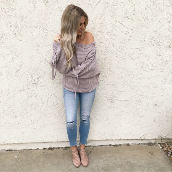 Firenze Off The Shoulder Sweater in Lilac - Picture 2 of 8