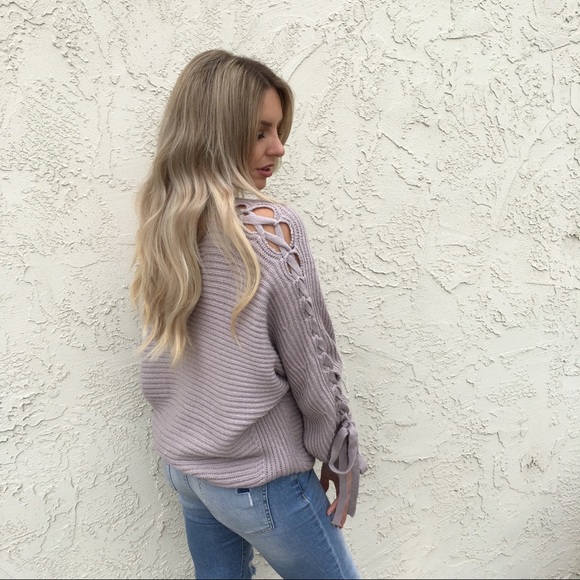Firenze Off The Shoulder Sweater in Lilac - Picture 4 of 8