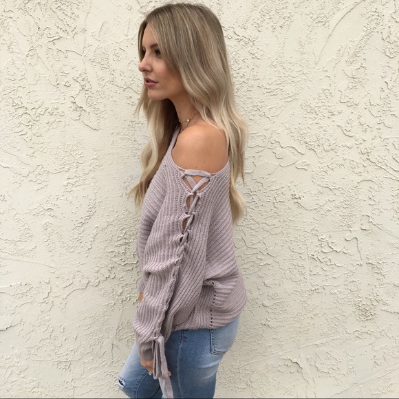 Firenze Off The Shoulder Sweater in Lilac - Picture 3 of 8
