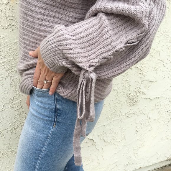 Firenze Off The Shoulder Sweater in Lilac - Picture 5 of 8