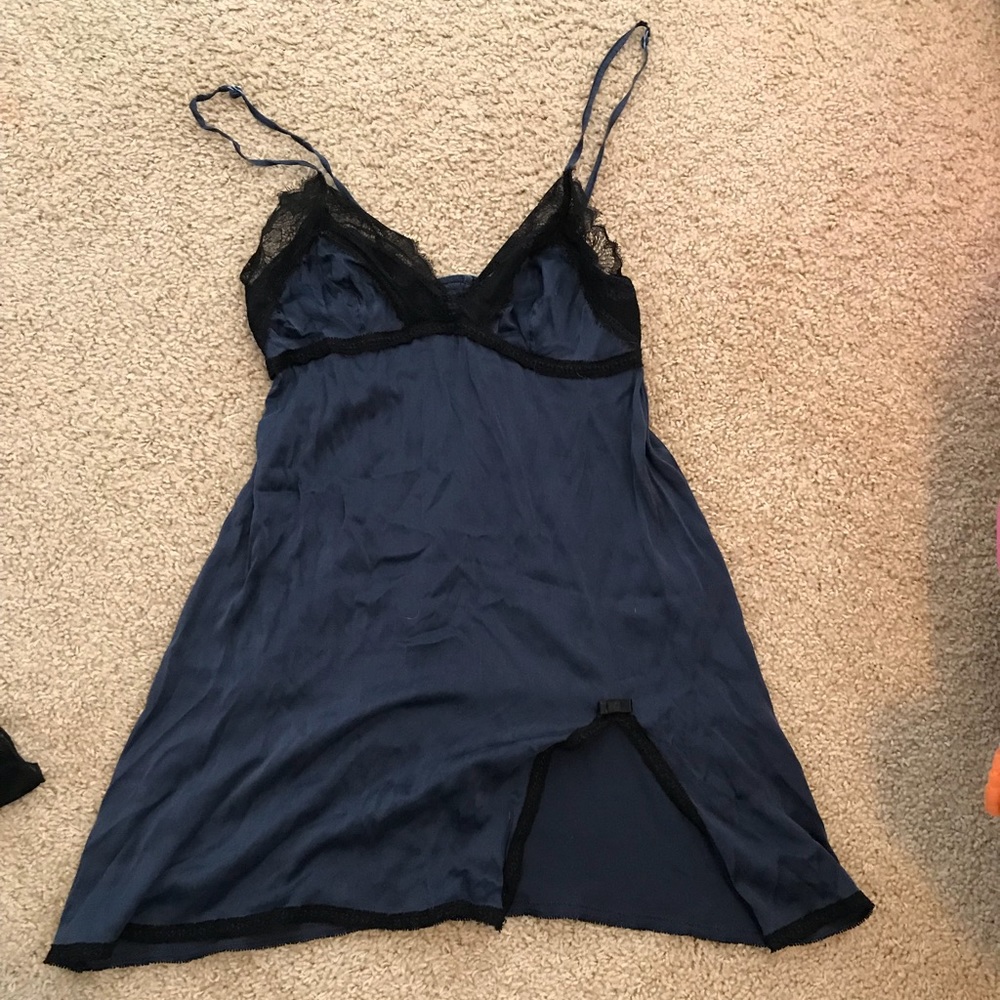 slip dress (perfect for t shirt/slip dress trend)