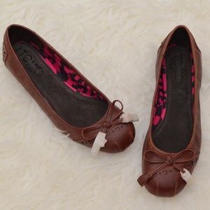 ⚡SALE⚡NEW TOMS Brown Leather Flats w/ Tassels 8