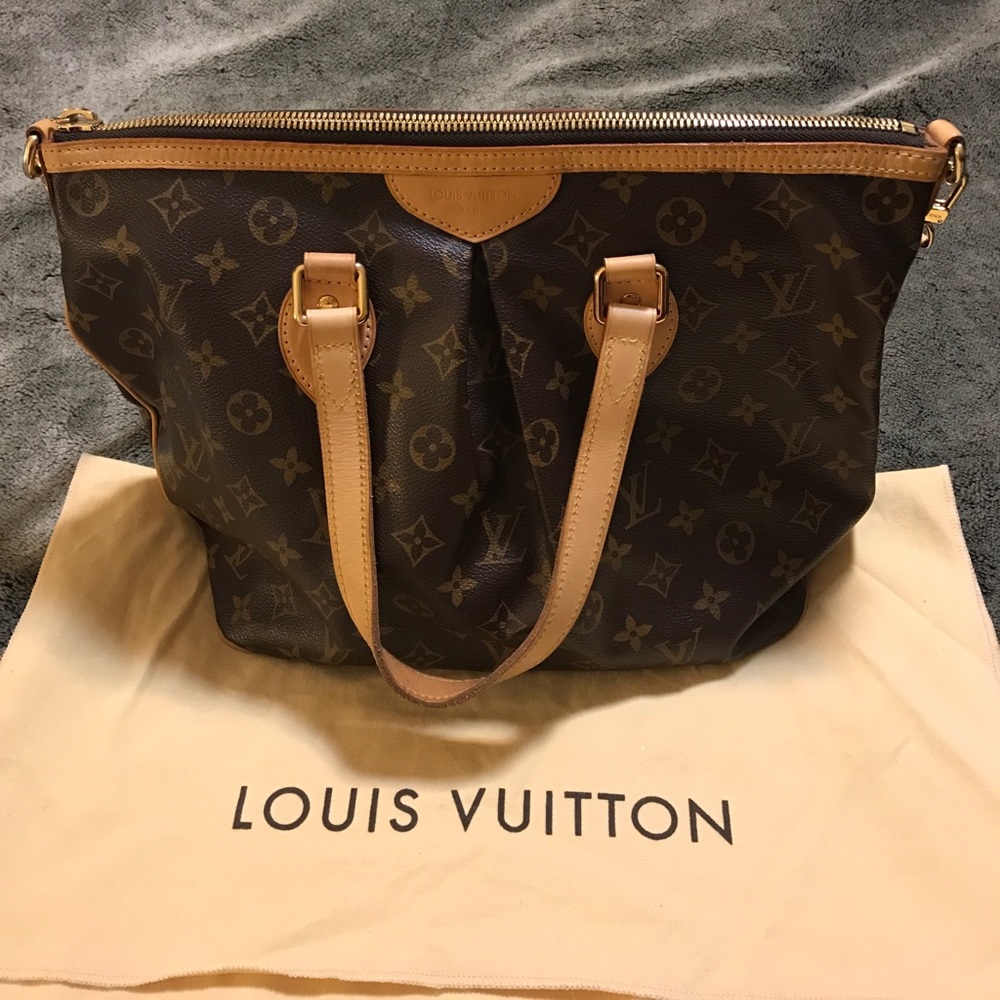 Louis Vuitton Purse