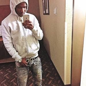 Meet your Posher, Johnathan