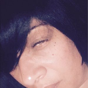 Meet your Posher, Yvette