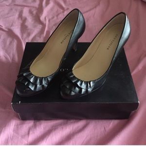 Ann Taylor Black Ruffle Pumps