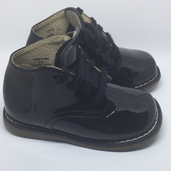 hard bottom walking shoes