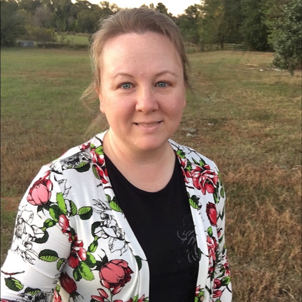 Meet your Posher, Angie