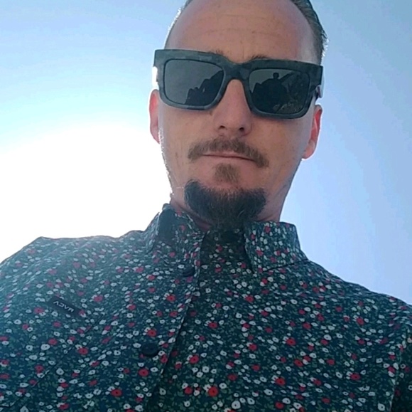 Meet your Posher, Adam - Picture 1 of 1