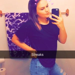 Meet your Posher, Breanna