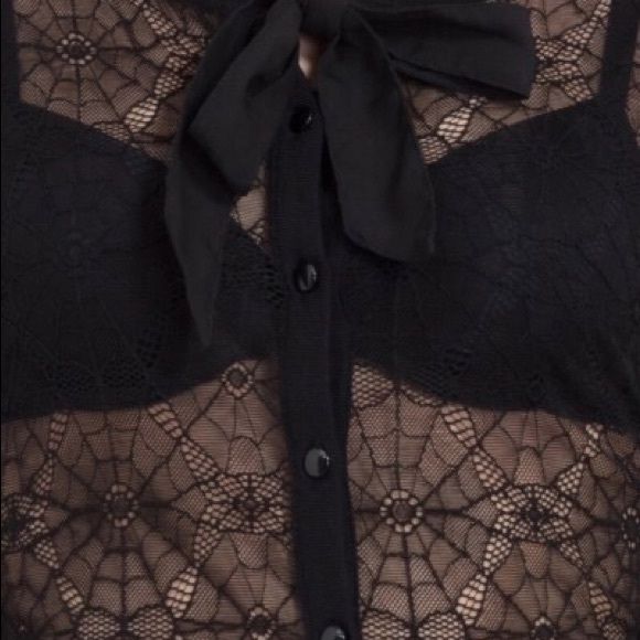 Sold out - Picture 3 of 5