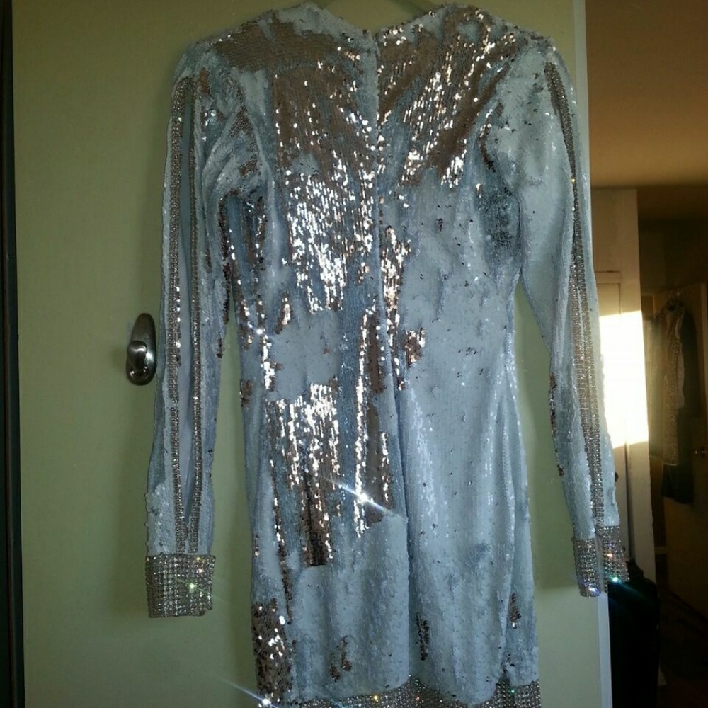 Dress - Picture 4 of 6