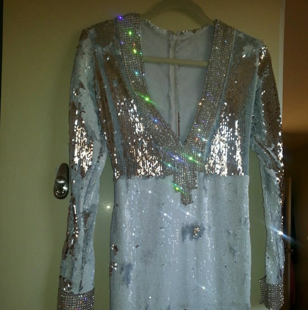 Dress - Picture 6 of 6