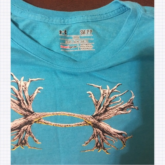 Under Armour Blue Loose heatgear T-Shirt NWOT - Picture 2 of 4