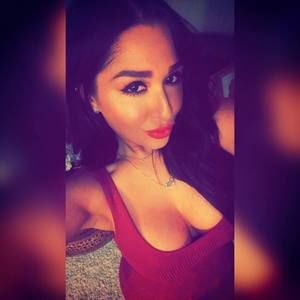 Meet your Posher, Andrea