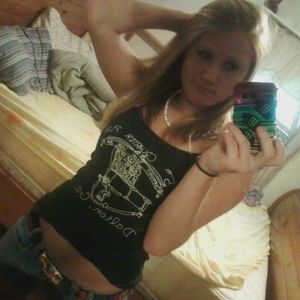 Meet your Posher, Lacie n drake