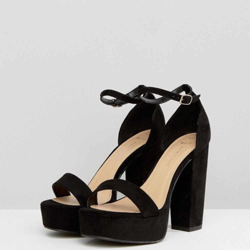 ❌SOLD❌ Black Platform Heels