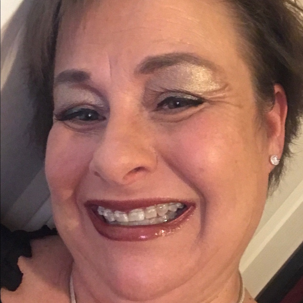 Meet your Posher, Tracy