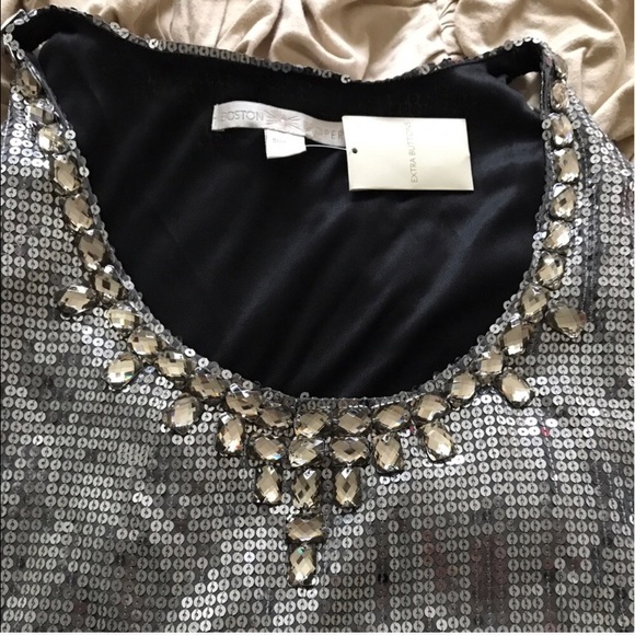 ✨HP✨Boston Proper Embellished Sequin Tee - Picture 3 of 4