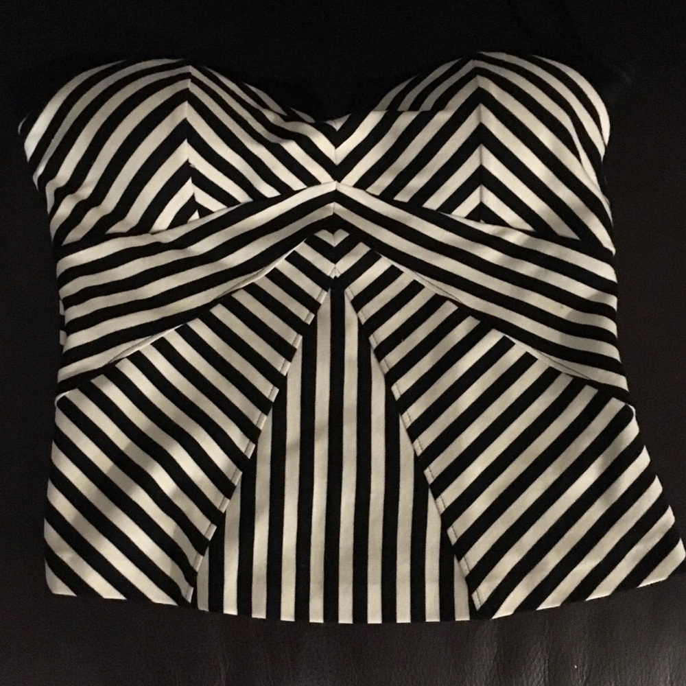 Bebe halter