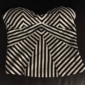 Bebe halter