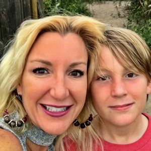 Meet your Posher, Denise