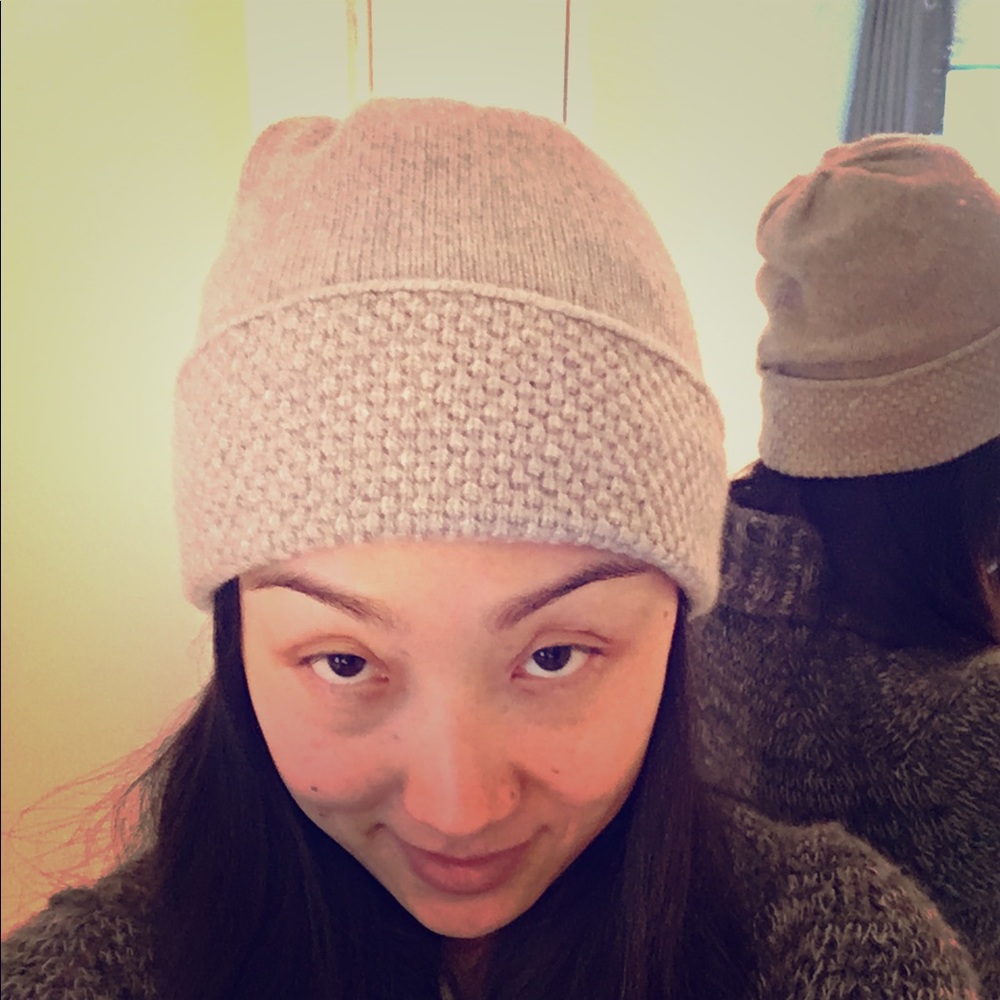 100% cashmere beanie hat Portolano