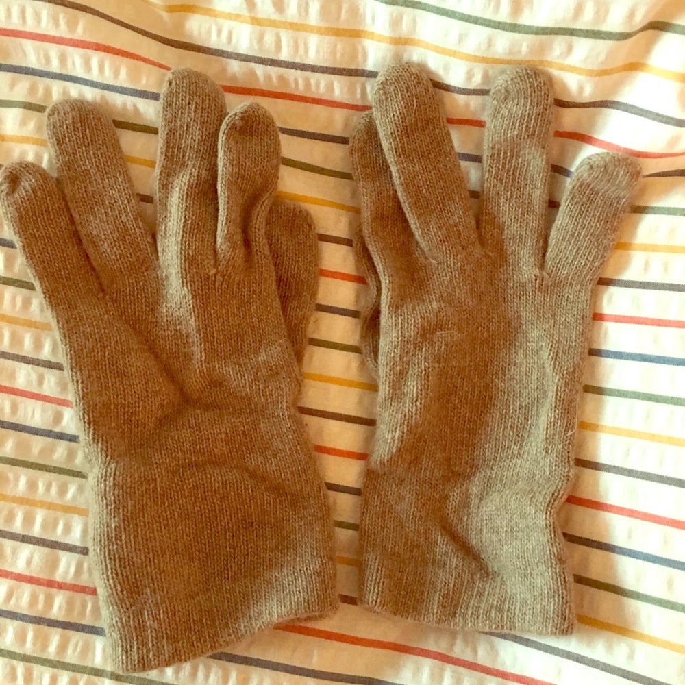 100% cashmere Portolano gloves EUC in camel