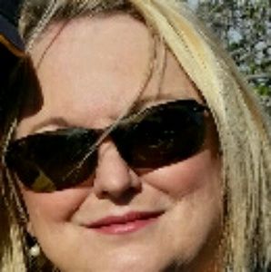 Meet your Posher, Debra