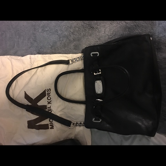 Black leather Michael Kors bag - Picture 2 of 2