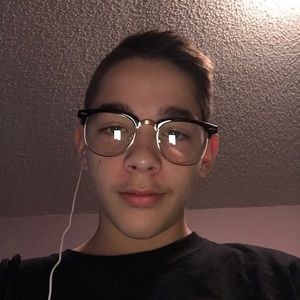 Meet your Posher, Kyle