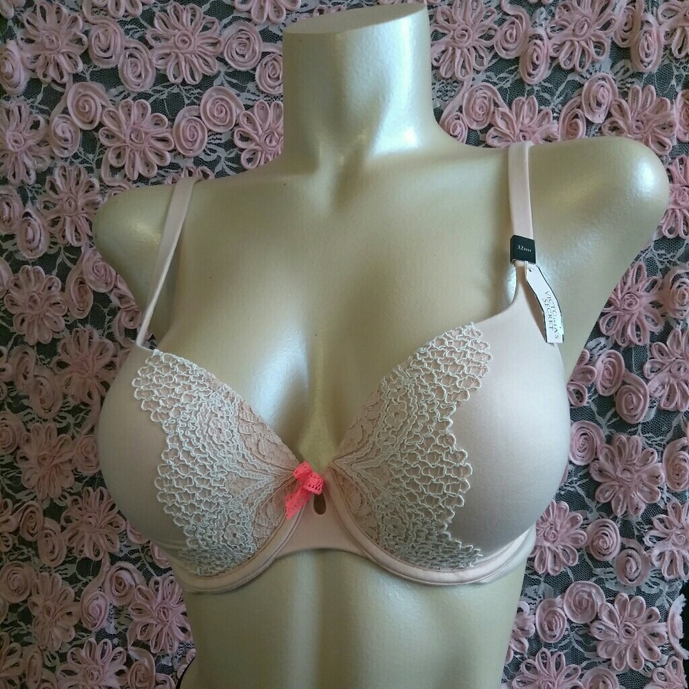 🆕 with tags! Victoria's secret push up