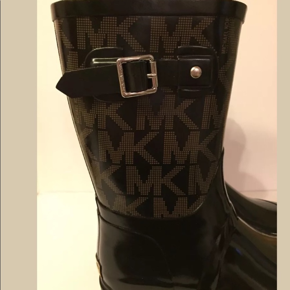 Authentic MICHAEL Michael Kors  Mid Rainboot Boot - Picture 4 of 6