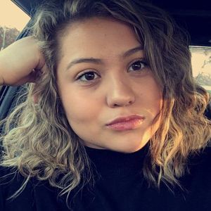 Meet your Posher, Damaris