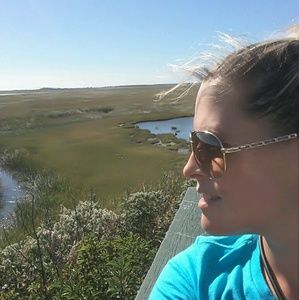 Meet your Posher, Ingrid