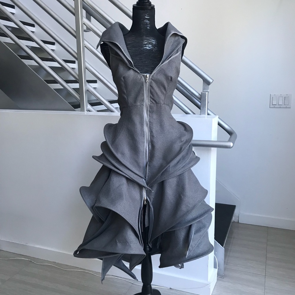 ONE OF A KIND boning layered dress