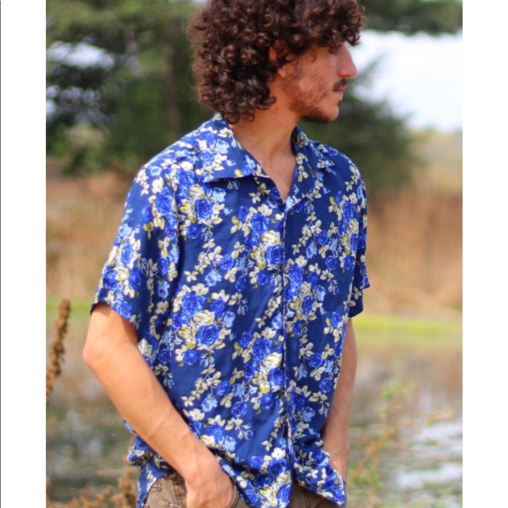 Mens Short Sleeves Shirt. Blue.