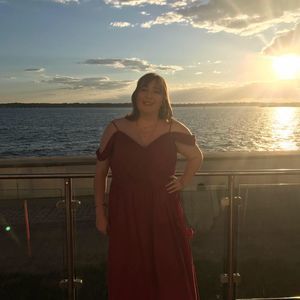 Meet your Posher, Caitlin