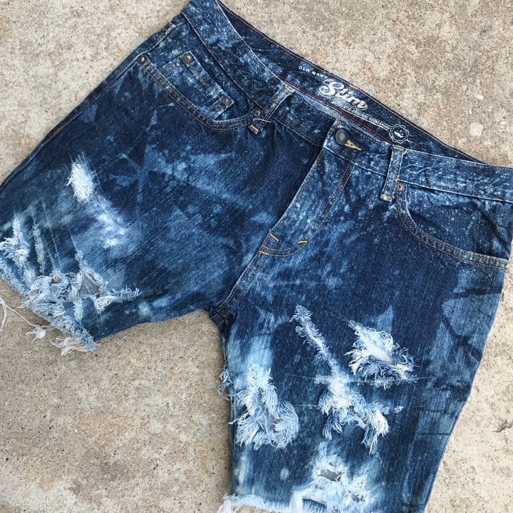 Blue denim shorts (Slim fit)