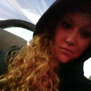 Meet your Posher, Candace