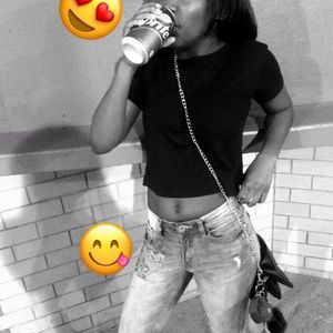 Meet your Posher, Valerie