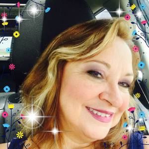 Meet your Posher, Pamela