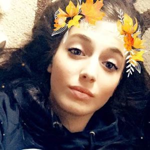 Meet your Posher, Sabrina