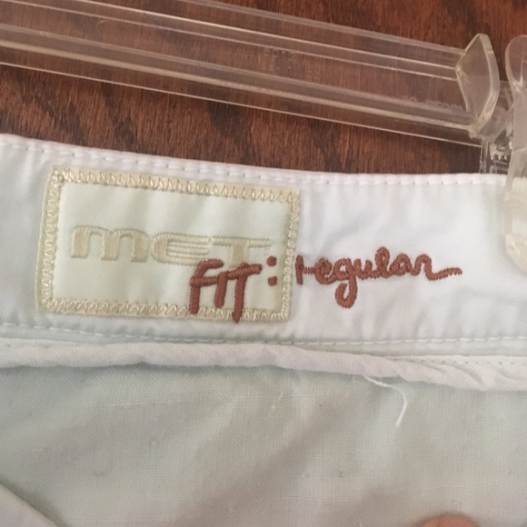 Shorts - Picture 2 of 3