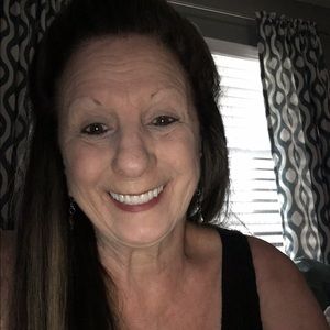 Meet your Posher, Carol