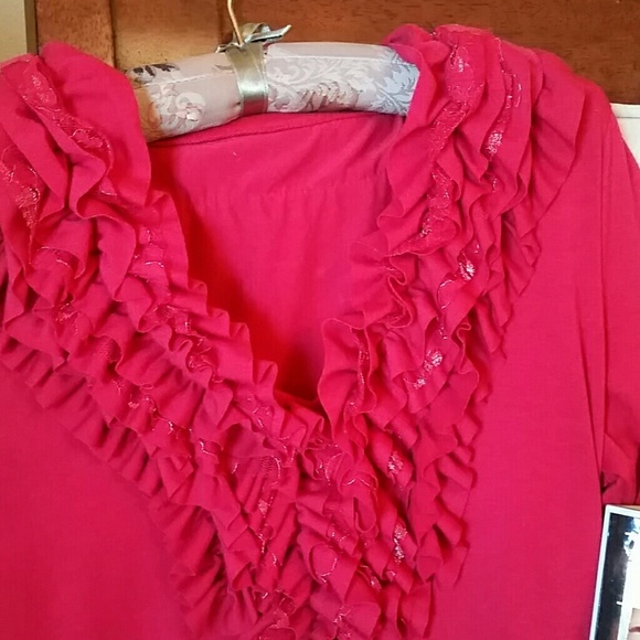 Blouse - Picture 2 of 4