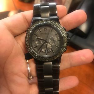 Micheal Kors Watch - MK-5579