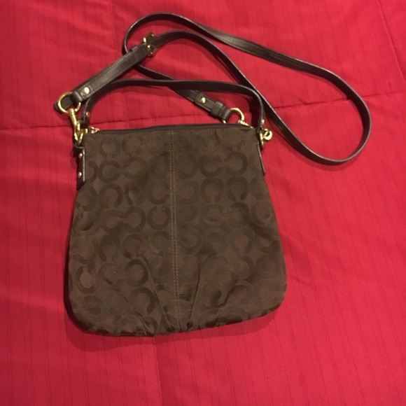 Coach signature crossbody - Picture 1 of 3